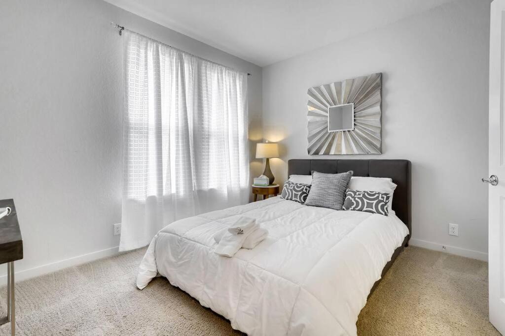 סן אנטוניו Gorgeous 4 Bed Home On St Mary'S - Minutes To Riverwalk/Pearl מראה חיצוני תמונה