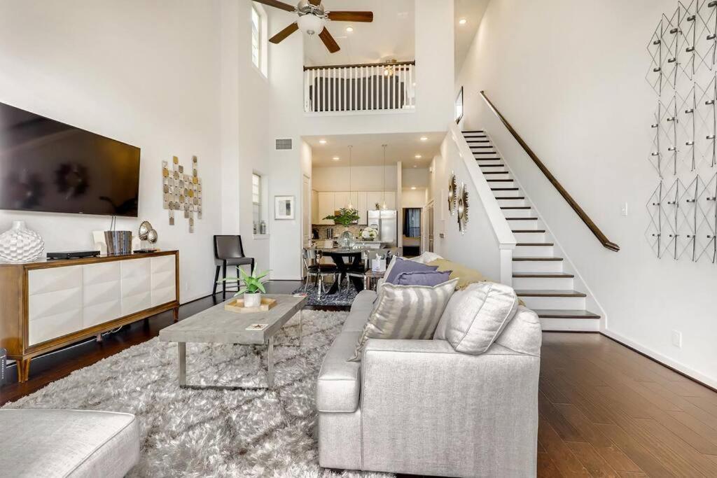 סן אנטוניו Gorgeous 4 Bed Home On St Mary'S - Minutes To Riverwalk/Pearl מראה חיצוני תמונה