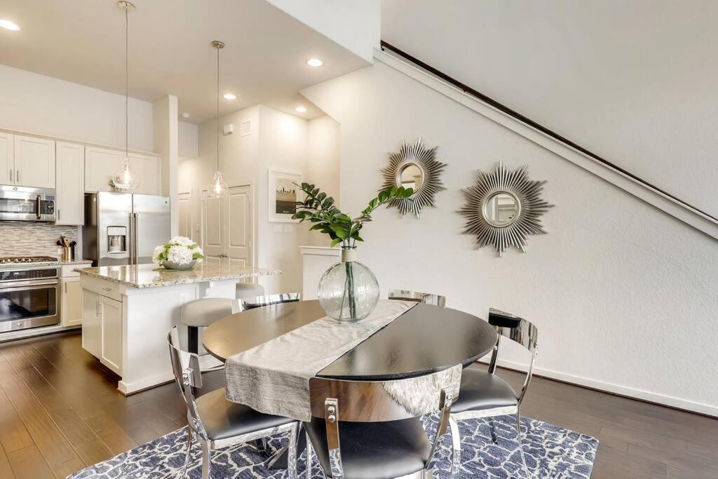 סן אנטוניו Gorgeous 4 Bed Home On St Mary'S - Minutes To Riverwalk/Pearl מראה חיצוני תמונה