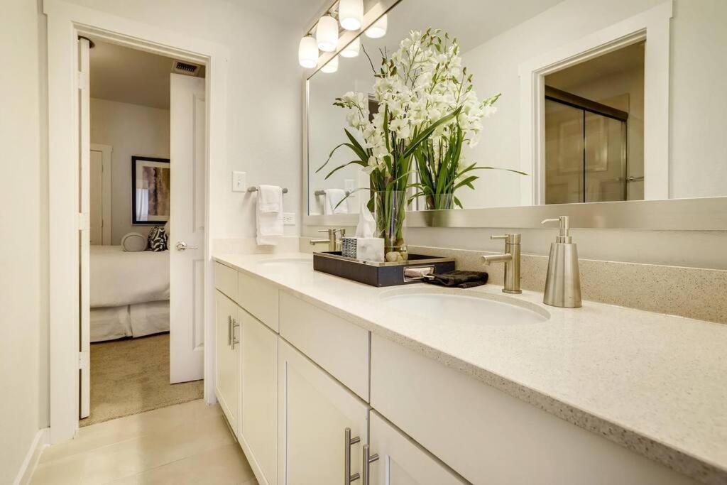 סן אנטוניו Gorgeous 4 Bed Home On St Mary'S - Minutes To Riverwalk/Pearl מראה חיצוני תמונה